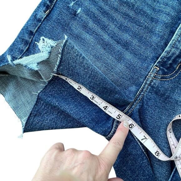 Old Navy OG Straight High-Rise Jean Shorts NWT Size 6 | 5” Inseam - Picture 10 of 13